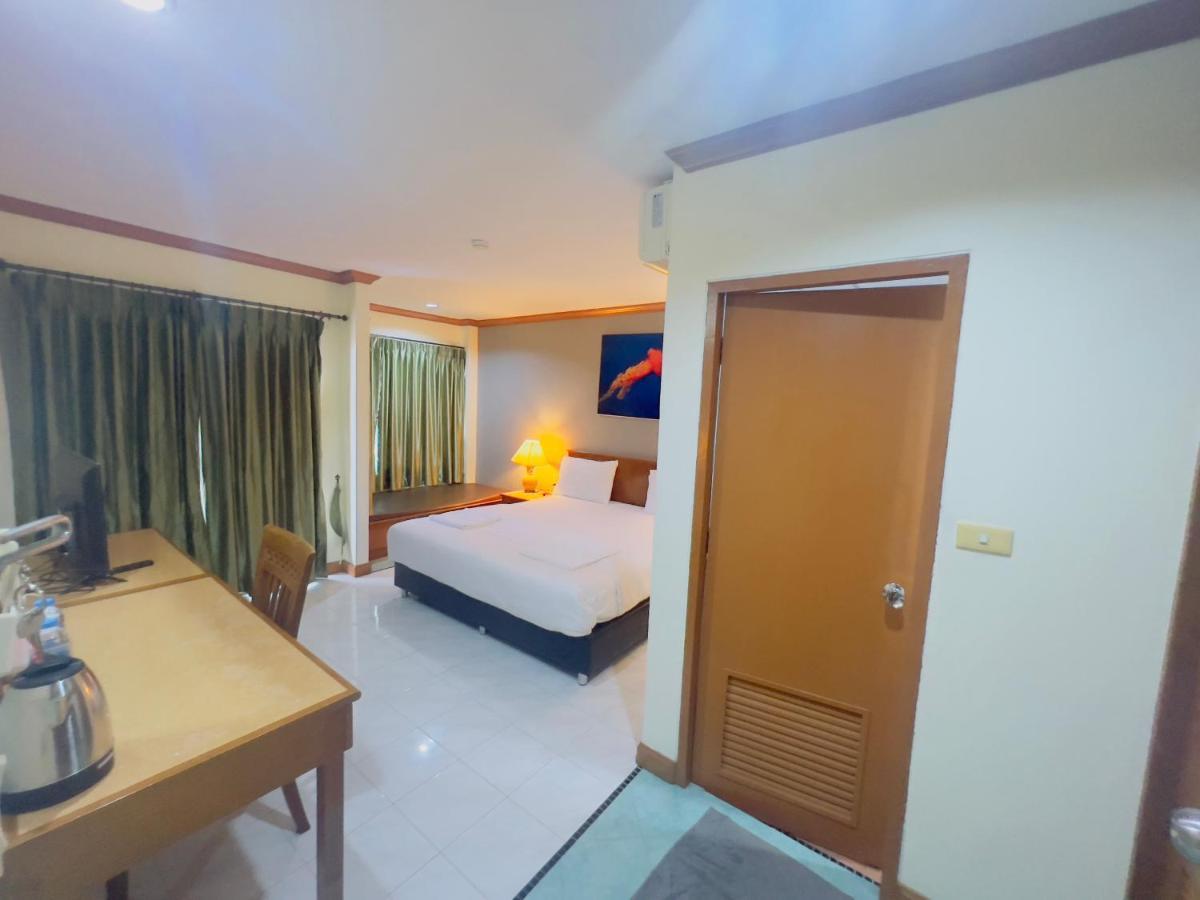Hotel Royal Vista Patong Exteriér fotografie